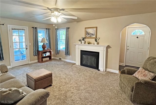 1921 Mount Vernon Boulevard NW, Canton, OH 44709