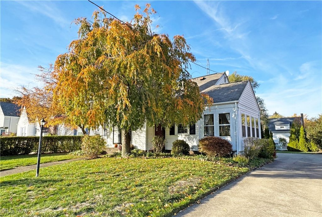 1921 Mount Vernon Boulevard NW, Canton, OH 44709