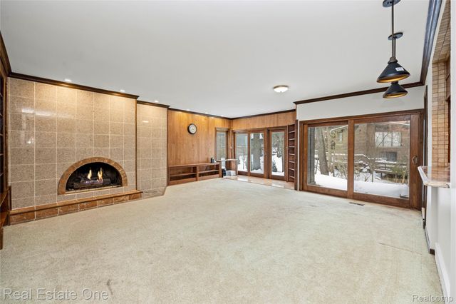 3095 Bloomfield Park Drive, West Bloomfield Charter Township, MI 48323