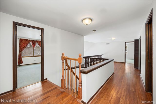 3095 Bloomfield Park Drive, West Bloomfield Charter Township, MI 48323