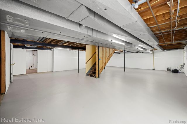 3095 Bloomfield Park Drive, West Bloomfield Charter Township, MI 48323