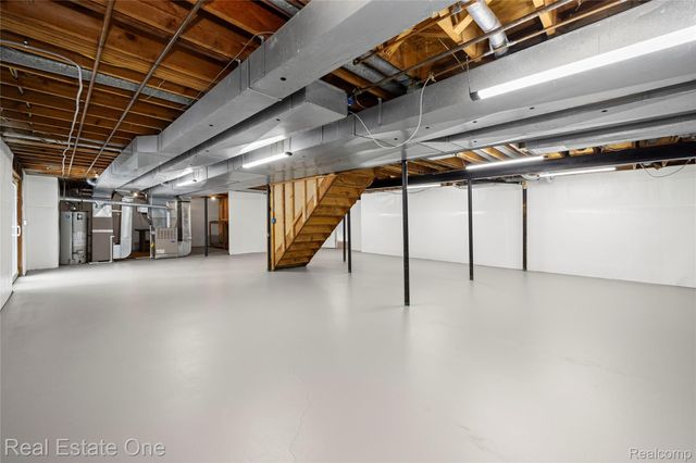 3095 Bloomfield Park Drive, West Bloomfield Charter Township, MI 48323