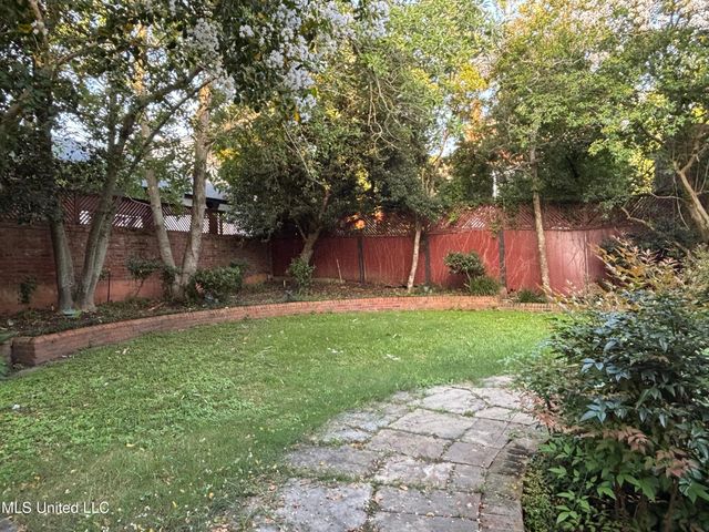 705 Washington Street, Natchez, MS 39120