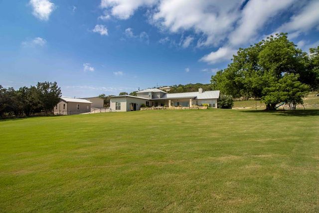 491 Stablewood Ln, Kerrville, TX 78028