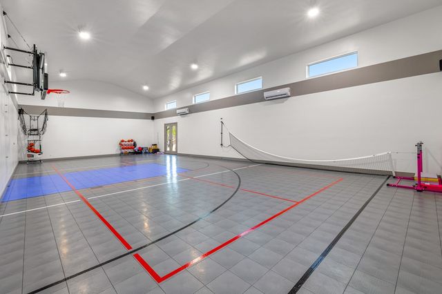 491 Stablewood Ln, Kerrville, TX 78028