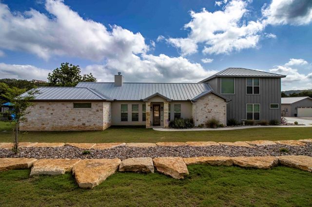 491 Stablewood Ln, Kerrville, TX 78028