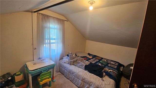 8150 West Rivershore Drive, Niagara Falls, NY 14304