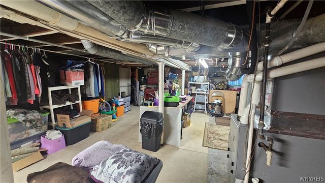 8150 West Rivershore Drive, Niagara Falls, NY 14304