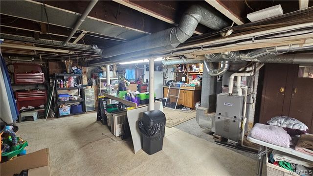 8150 West Rivershore Drive, Niagara Falls, NY 14304