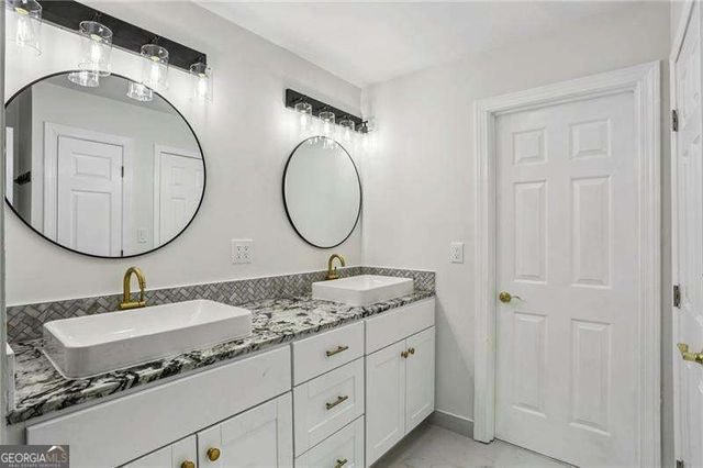 1536 Oak Grove Road, Decatur, GA 30033