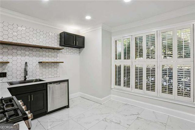 1536 Oak Grove Road, Decatur, GA 30033