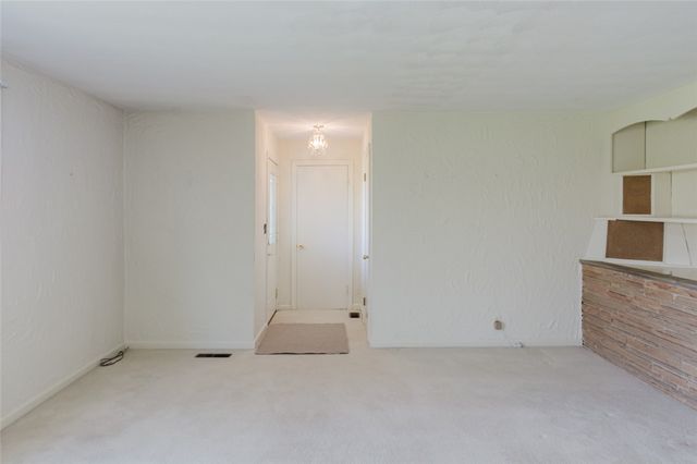 4390 Overland Trail, Kettering, OH 45429