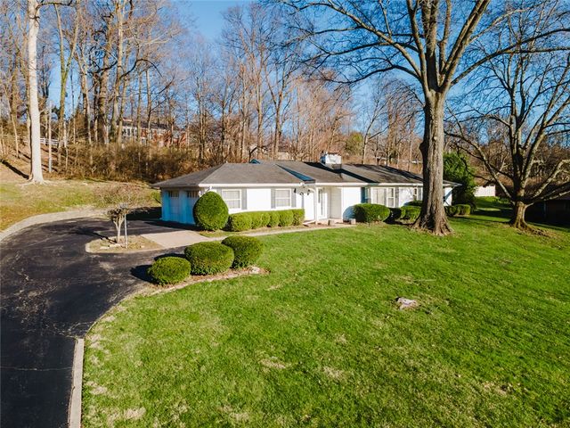 4390 Overland Trail, Kettering, OH 45429