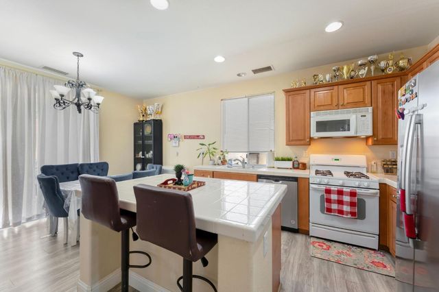 3359 Colchester Ave, Sacramento, CA 95834