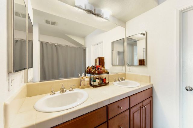 3359 Colchester Ave, Sacramento, CA 95834