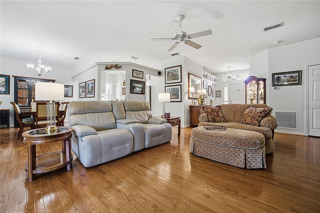 934 DEKLEVA DRIVE, Apopka, FL 32712