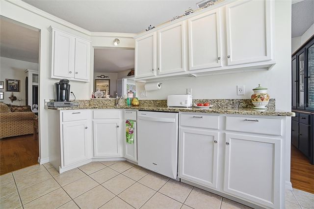 934 DEKLEVA DRIVE, Apopka, FL 32712