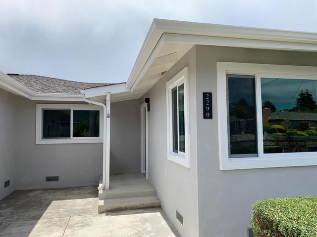1915 Halterman Avenue, Santa Cruz, CA 95062