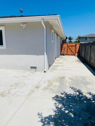 1915 Halterman Avenue, Santa Cruz, CA 95062