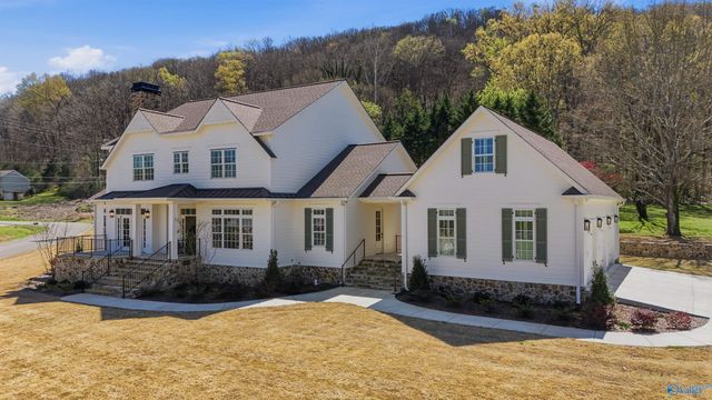 101 Lake Creek Drive, Guntersville, AL 35976