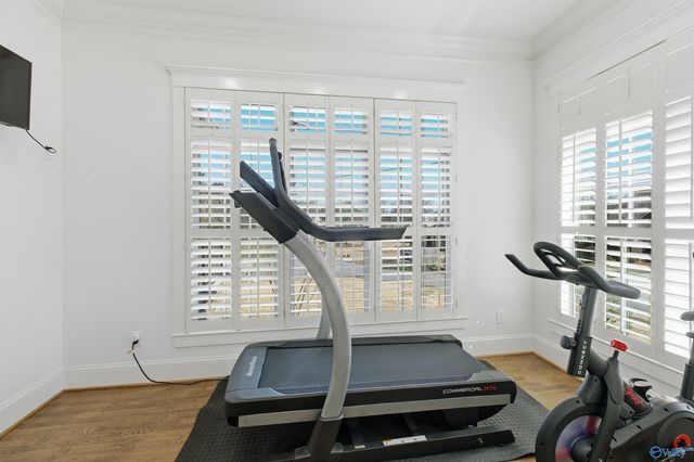 101 Lake Creek Drive, Guntersville, AL 35976