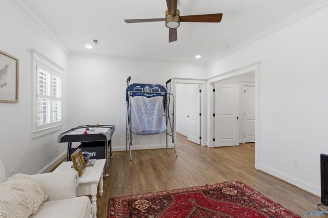 101 Lake Creek Drive, Guntersville, AL 35976