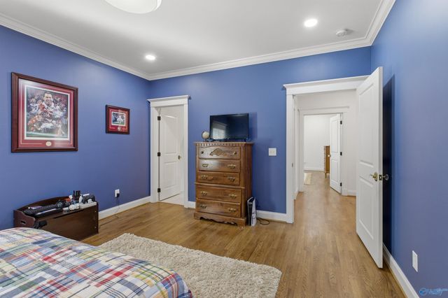 101 Lake Creek Drive, Guntersville, AL 35976