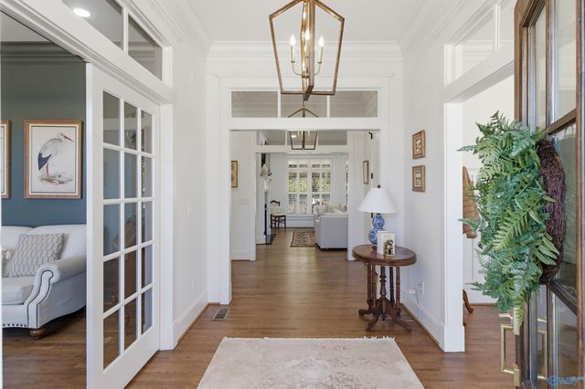 101 Lake Creek Drive, Guntersville, AL 35976