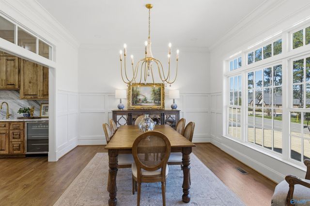 101 Lake Creek Drive, Guntersville, AL 35976