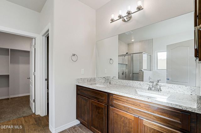 13138 OAKHAMPTON Avenue, El Paso, TX 79928