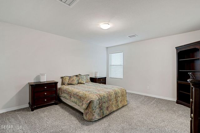 13138 OAKHAMPTON Avenue, El Paso, TX 79928