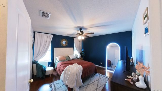 6102 S Jolie, San Antonio, TX 78240