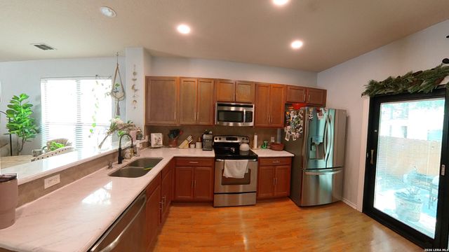 6102 S Jolie, San Antonio, TX 78240