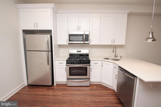 864 N 19TH ST, Philadelphia, PA 19130