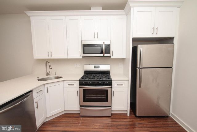 864 N 19TH ST, Philadelphia, PA 19130