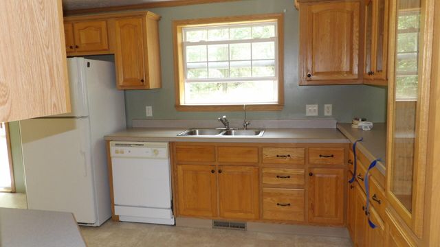 11067 S River Road, Evart, MI 49631