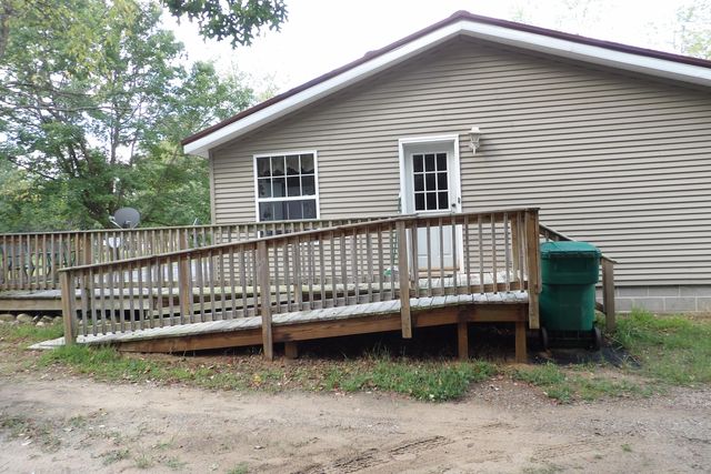 11067 S River Road, Evart, MI 49631