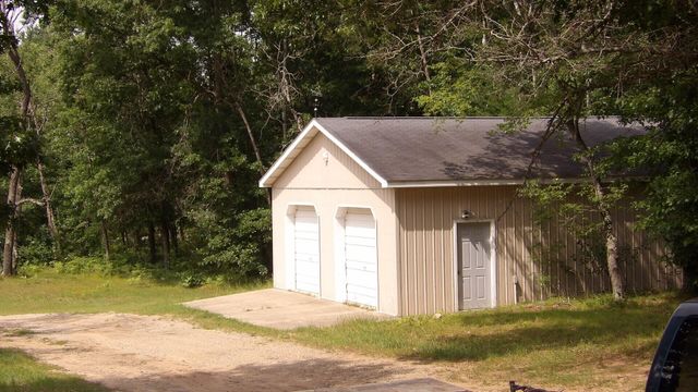 11067 S River Road, Evart, MI 49631