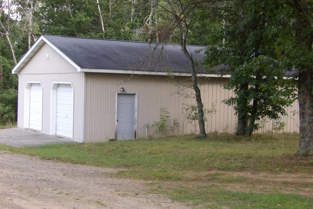 11067 S River Road, Evart, MI 49631