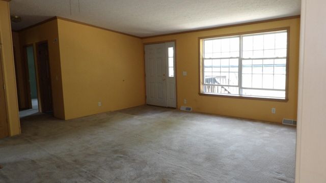 11067 S River Road, Evart, MI 49631