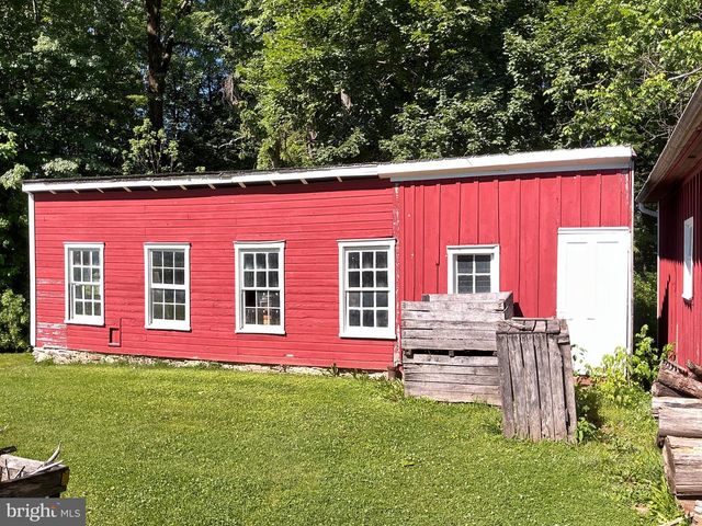 153 S MAIN ST, Bendersville, PA 17306