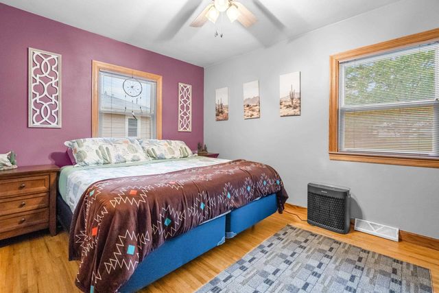 2316 Valley Park Drive, Cedar Falls, IA 50613