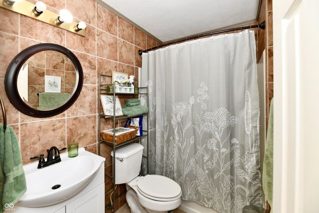 153 W Foxwood Drive, Brownsburg, IN 46112