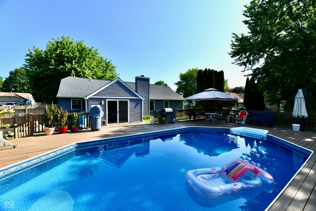 153 W Foxwood Drive, Brownsburg, IN 46112