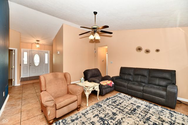 153 W Foxwood Drive, Brownsburg, IN 46112