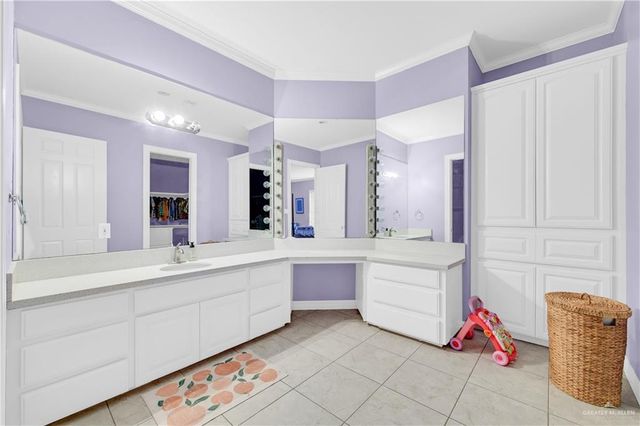 2310 Silverado North Drive, Palmhurst, TX 78573