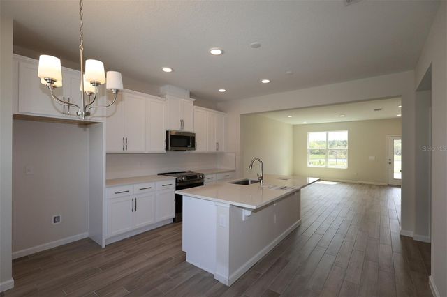 5240 CENTER LAKE RANCH BOULEVARD, St Cloud, FL 34771