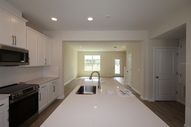 5240 CENTER LAKE RANCH BOULEVARD, St Cloud, FL 34771