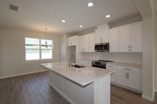 5240 CENTER LAKE RANCH BOULEVARD, St Cloud, FL 34771