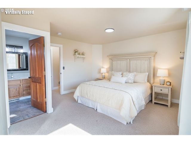 86104 SELLS VIEW Dr, Eugene, OR 97402